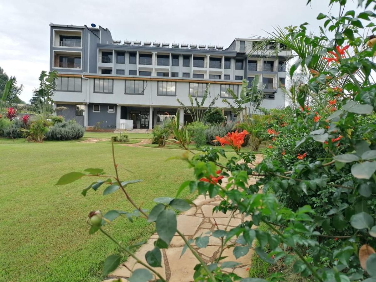 The Willis Hotel, Bomet Екстериор снимка
